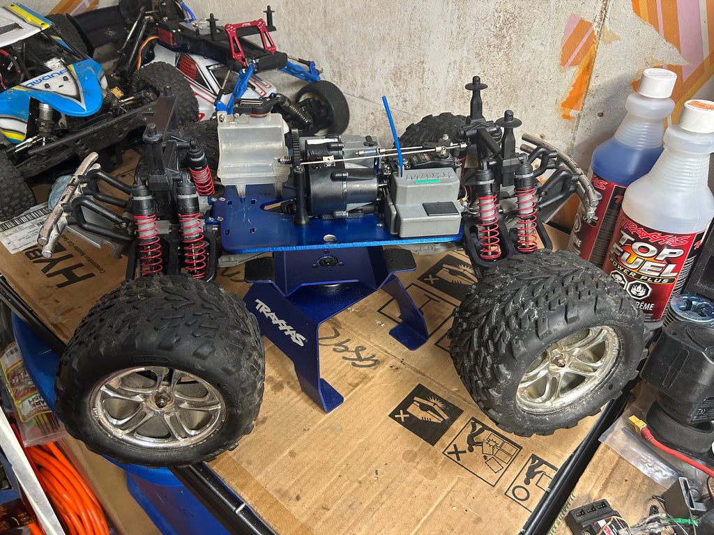 Traxxas T-Maxx 2.5 Nitro RC Truck Roller Chassis for Part's or Repair
